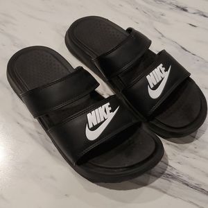 Womens Nike Sandals